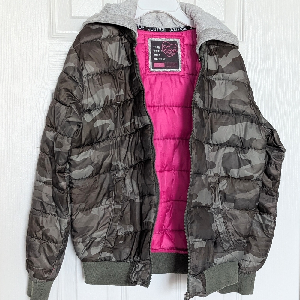 Justice Girls (Size 8)Camouflage Puffer Jacket w/Jersey Hood & Full Zipper Front